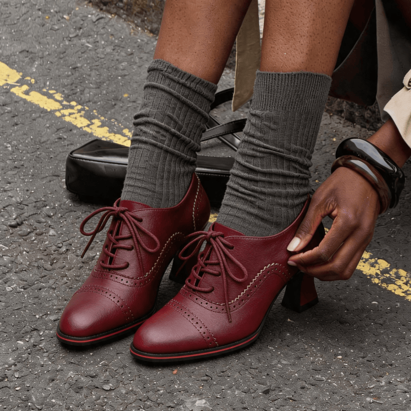Oxford Lace Up Women - Damen-Brogue-Oxford-Schuhe aus Kunstleder mit ausgestelltem mittelhohem