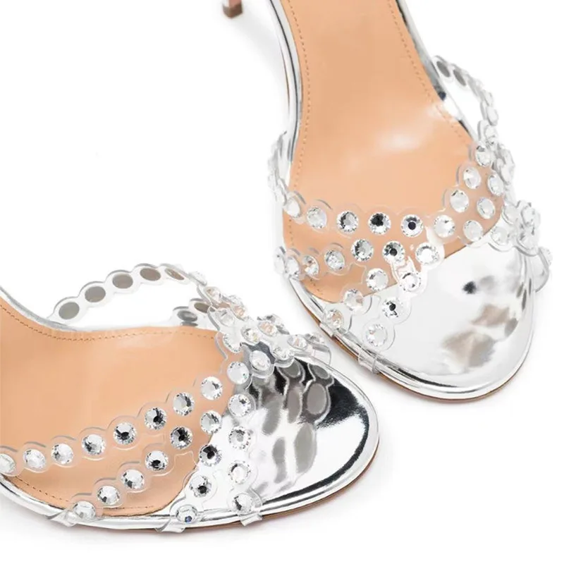 Elegante Übergrößen-Silber-Abs – Peep Toe Heels Bewertung und Preis